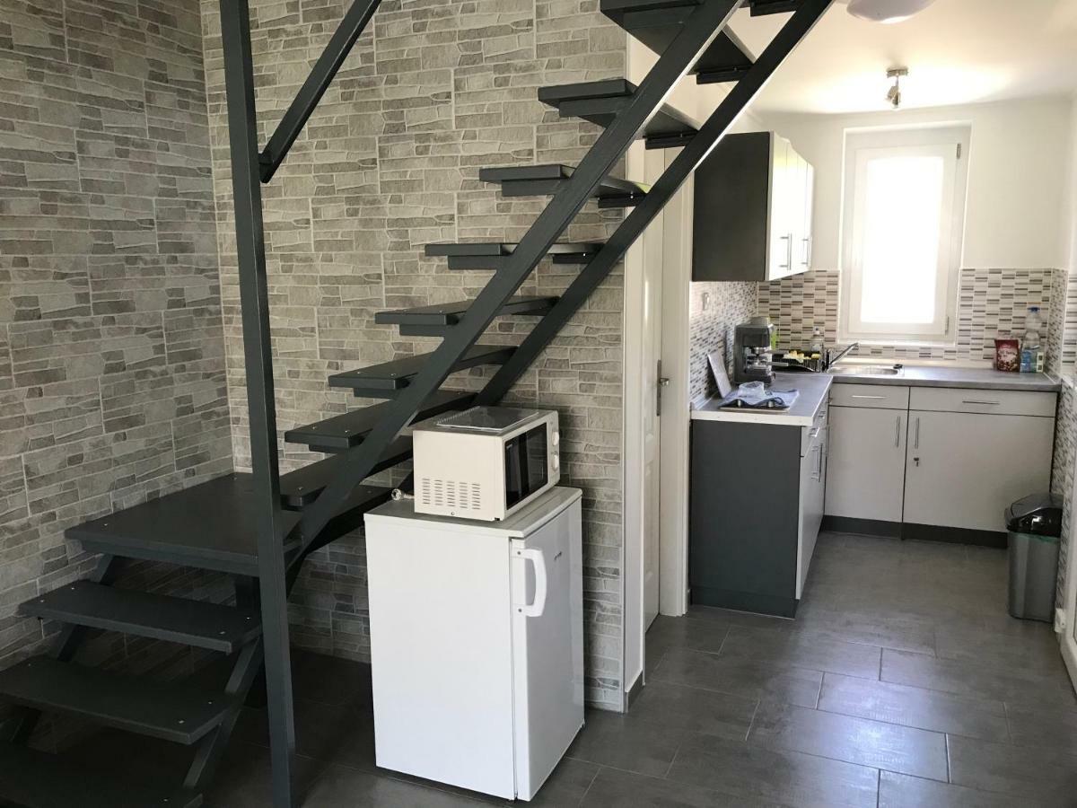 Heni Apartment Бюк Экстерьер фото