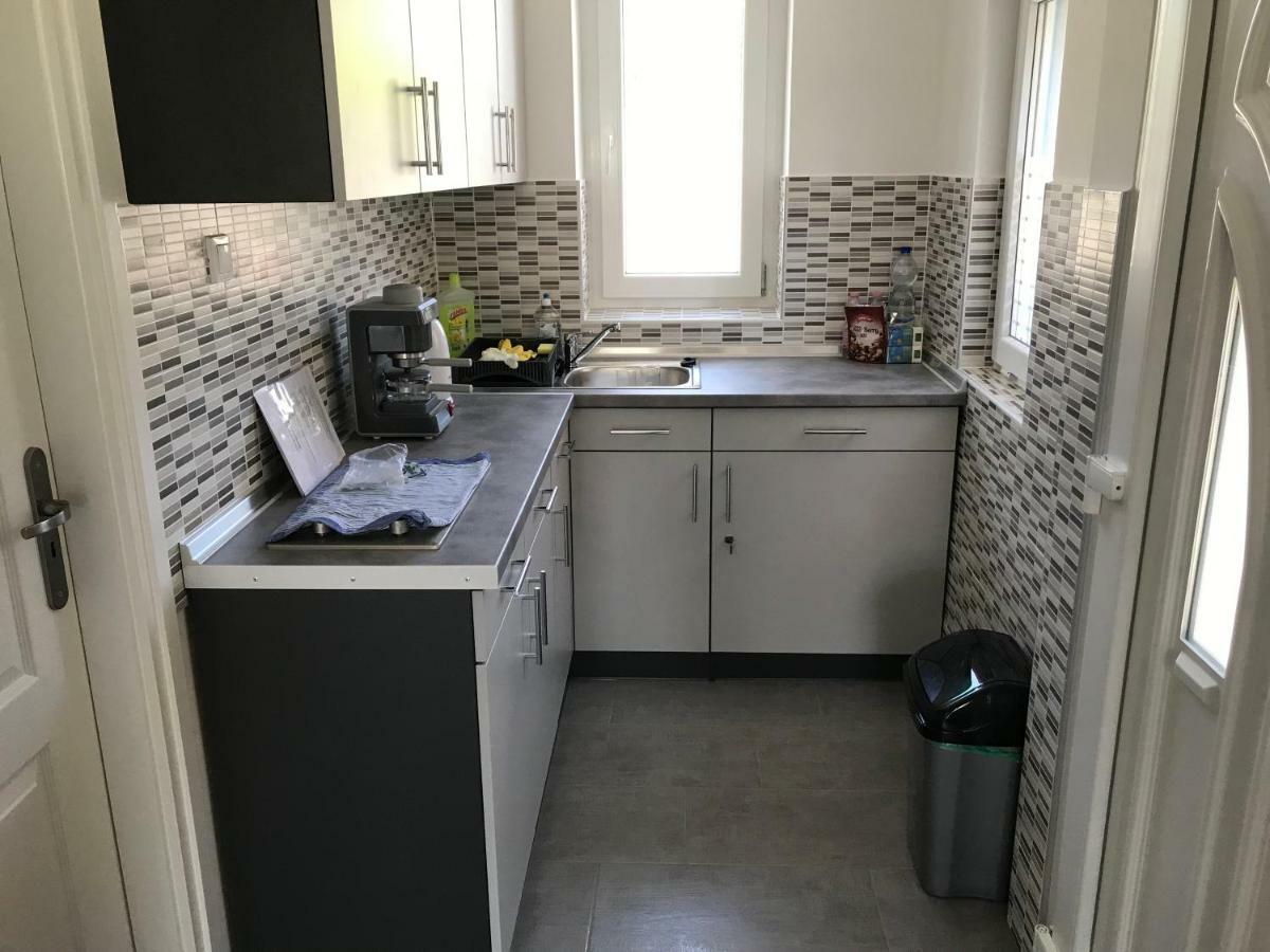 Heni Apartment Бюк Экстерьер фото